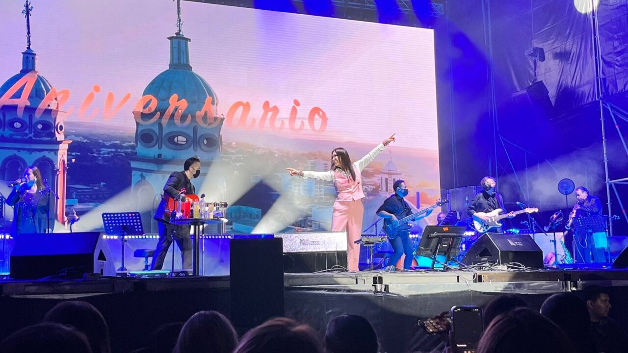 ¡Orgullo Sinaloense! Ana Gabriel conquista en su tierra