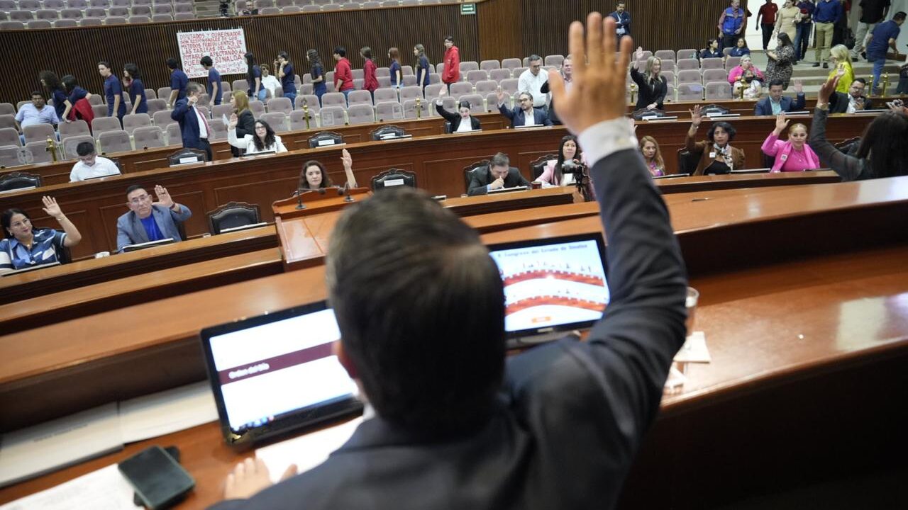 Tres iniciativas proponen permiso laboral para mujeres y personas menstruantes