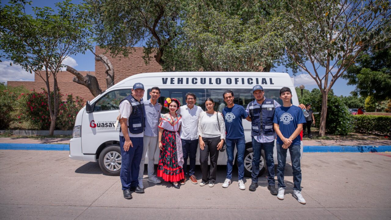 El IMJU reconoce a guasavense ganador del Premio Estatal de la Juventud