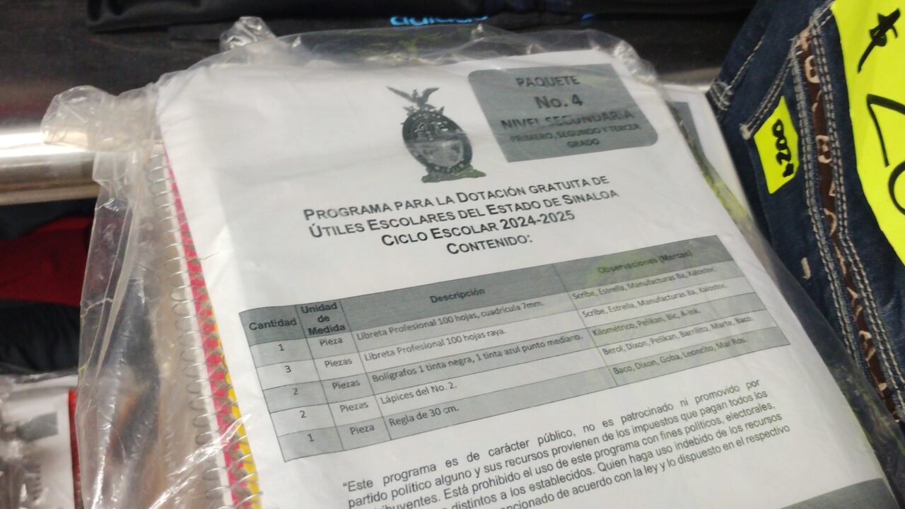 Al 45% de avance el programa de dotación gratuita de uniformes, calzado y útiles escolares