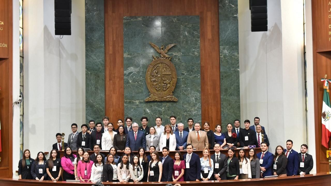 Instala Congreso de Sinaloa el Parlamento Juvenil 7 de Abril, en su Tercera Edición