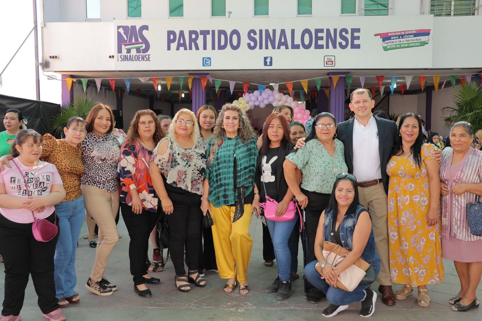 El PAS celebra en grande a las mamás