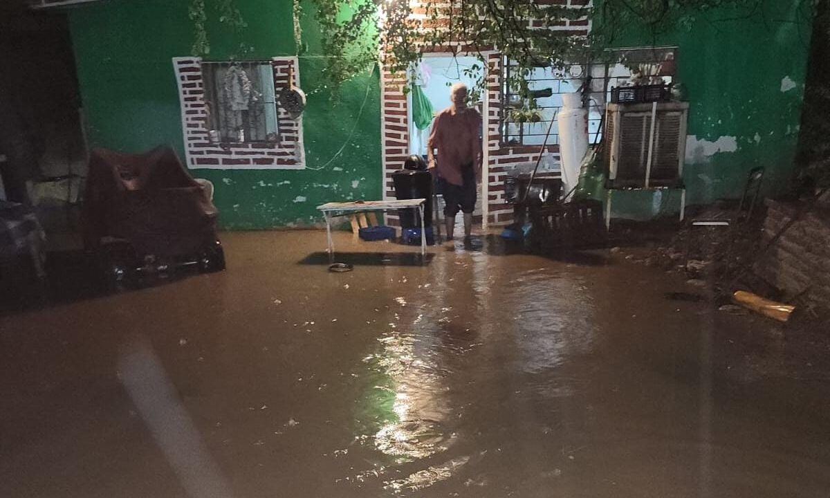 Lluvias con acumulación de 76.5 mm afectan a viviendas en El Fuerte