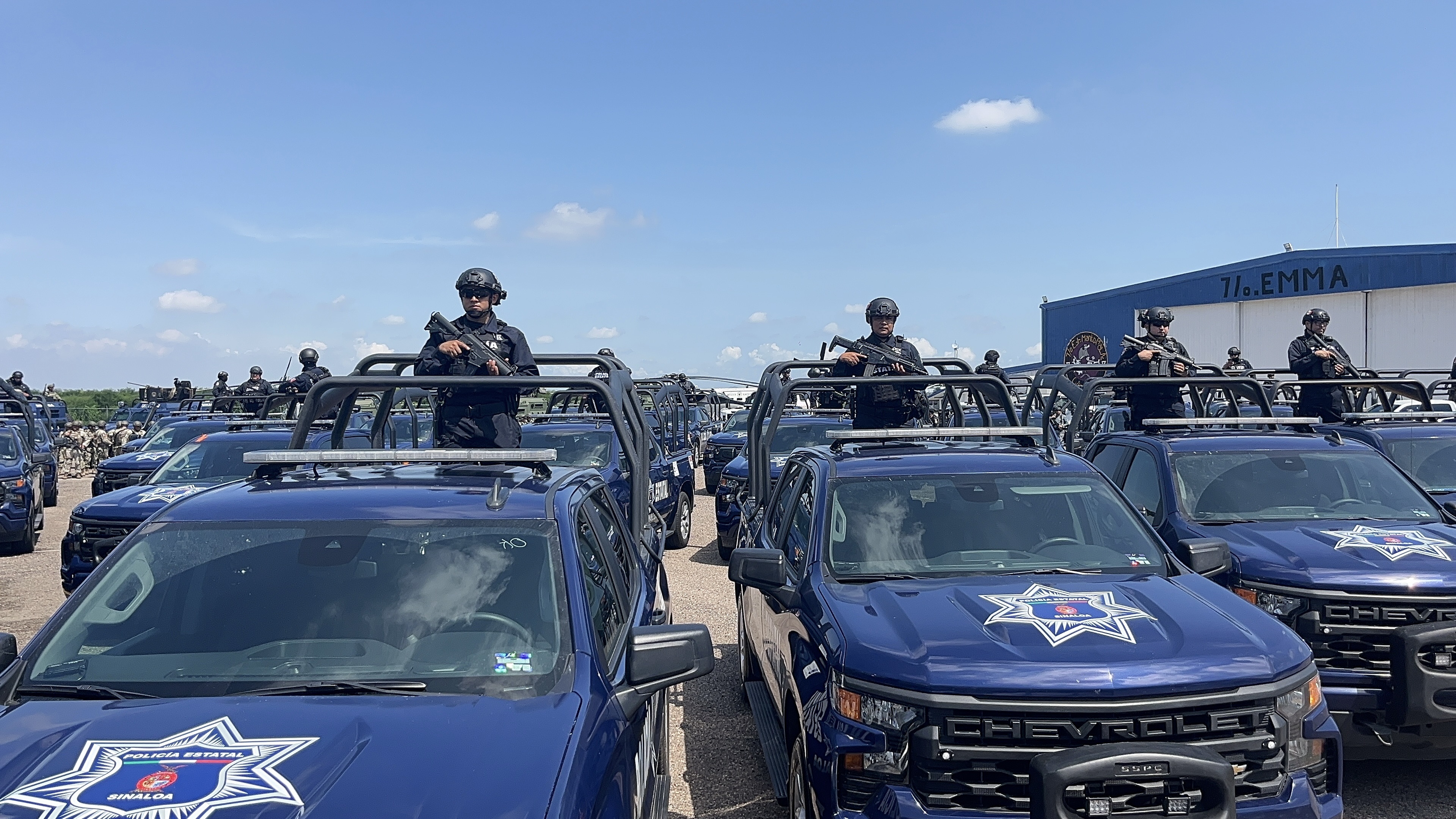 Sinaloa recibe 100 nuevas unidades para la Policía Estatal por parte de García Harfuch