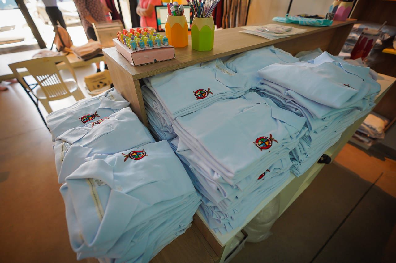 Avanza el canje de Uniformes, Calzado Deportivo y Útiles Escolares en el estado