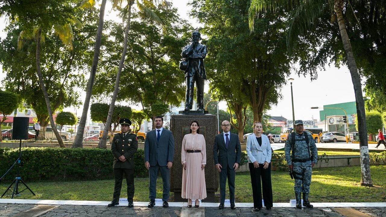 Encabeza secretaria de las mujeres el 152 aniversario del natalicio de Francisco I. Madero