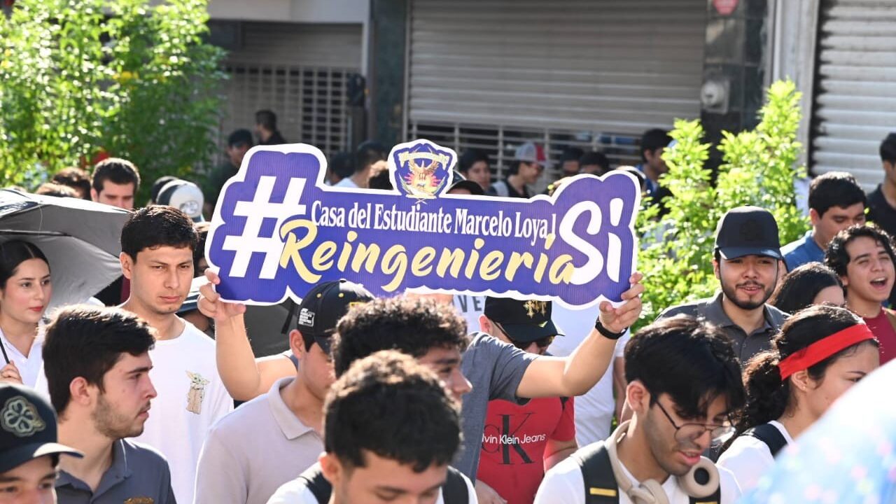 Anuncia la FEUAS una marcha en memoria de los estudiantes caídos el 2 de octubre del 68 y el respaldo a la Reingeniería Universitaria