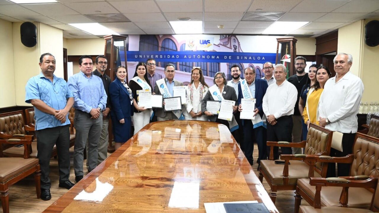 Nombran y otorgan al Rector, el estado, honor y títulos de grado de Embajadores de Buena Voluntad y Mensajeros Estratégicos para la Paz