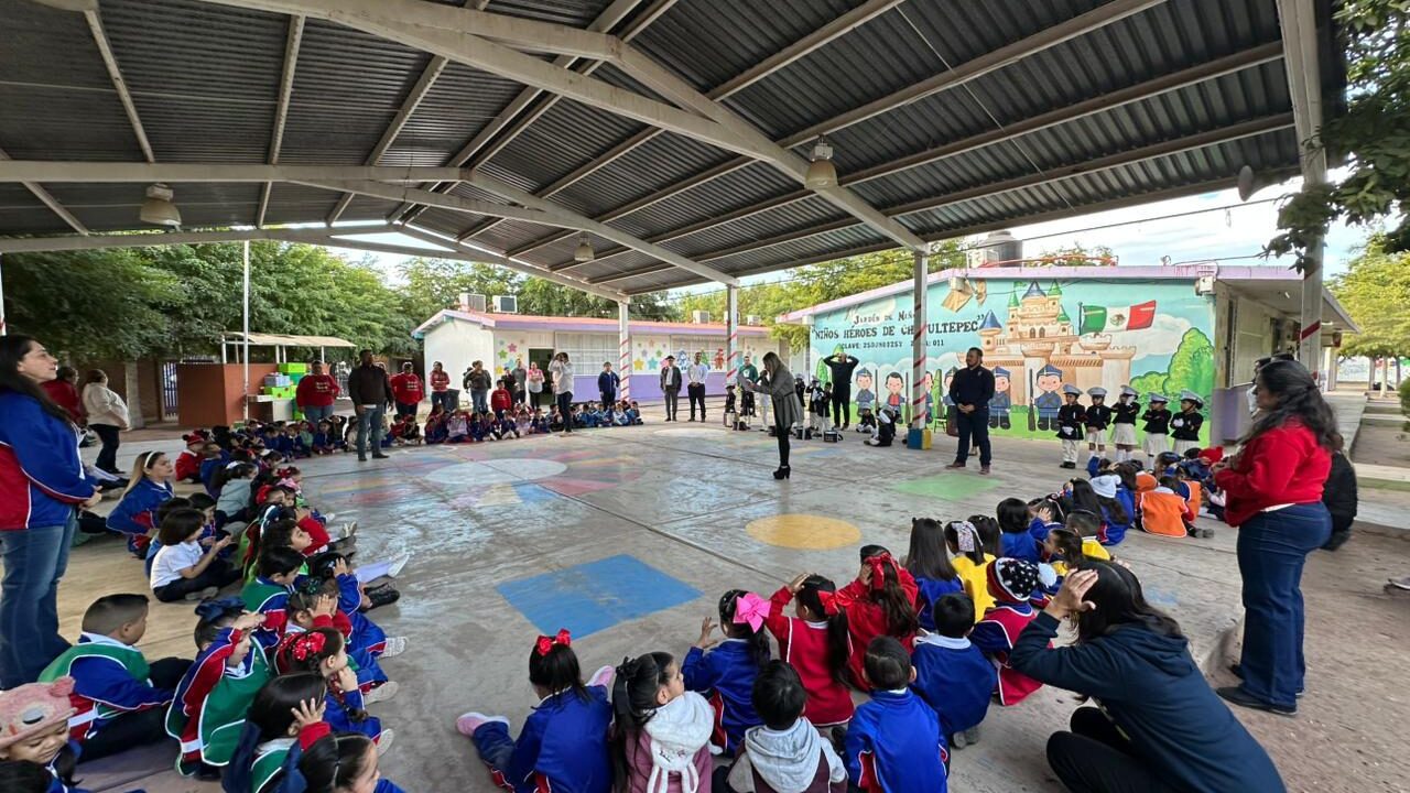 Regresan a clases más de 80 mil alumnas y alumnos en Ahome