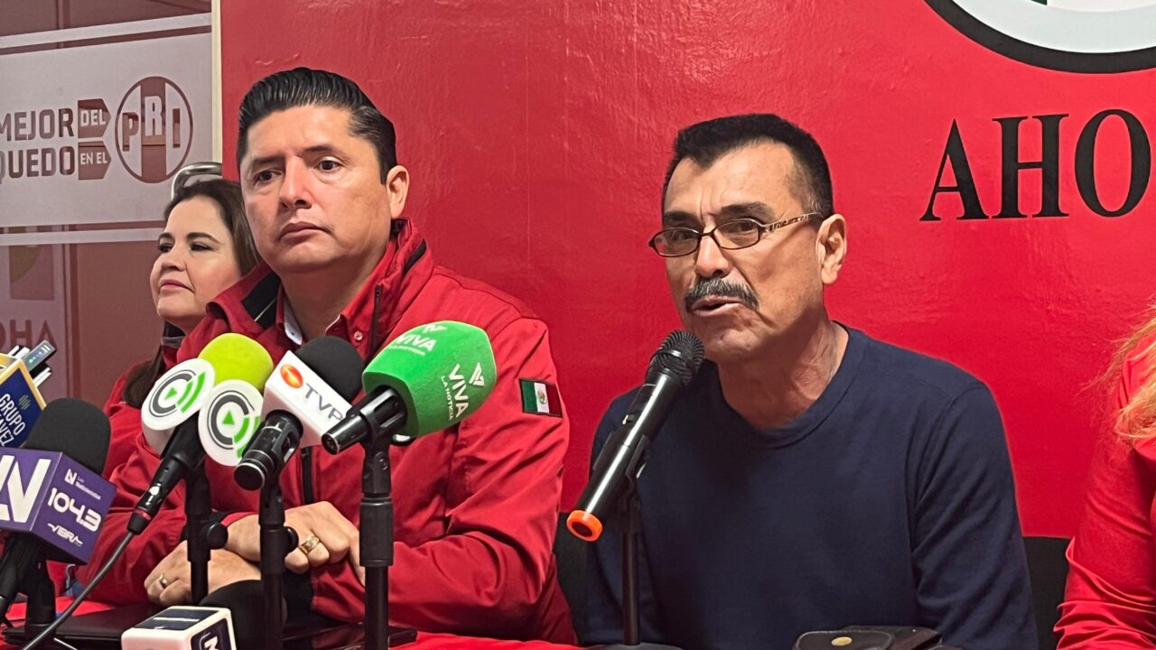 Militantes de el PRI El Fuerte acusan a Gildardo Leyva de inflar presupuestos en obras y no brindar atención en servicios básicos