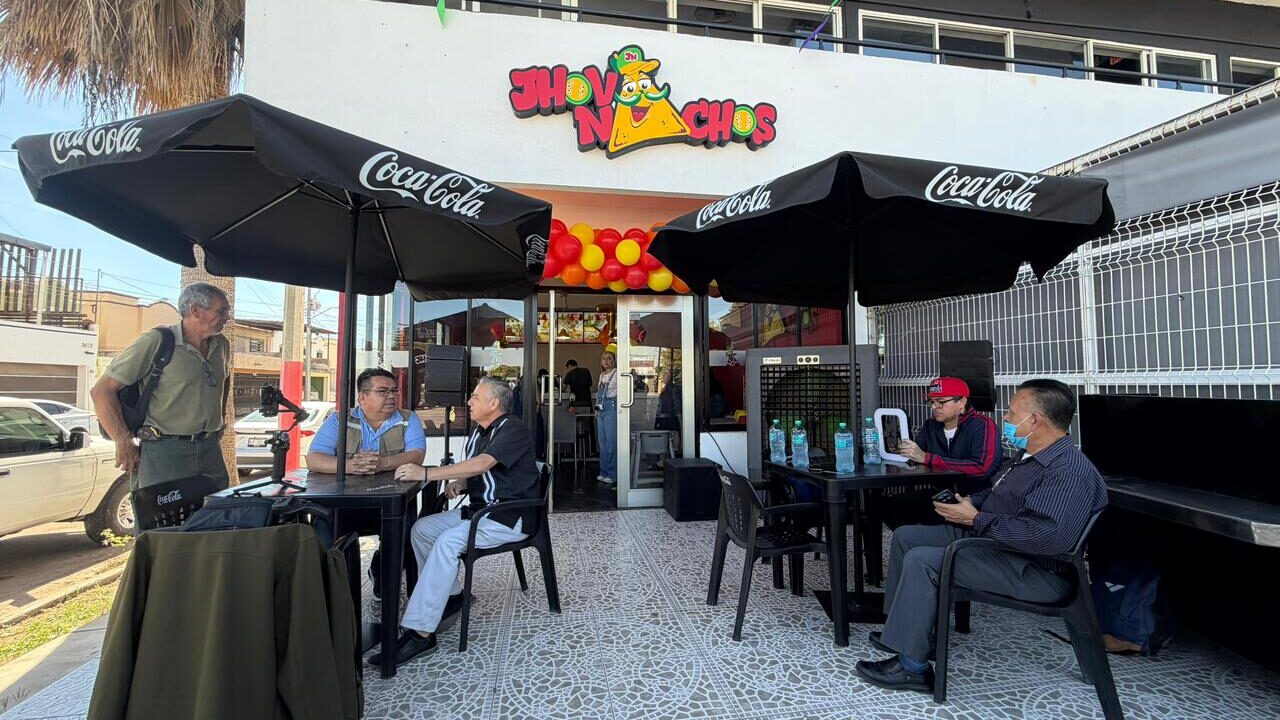 Con promoción de 2×1 celebra Jhovanachos su séptimo aniversario