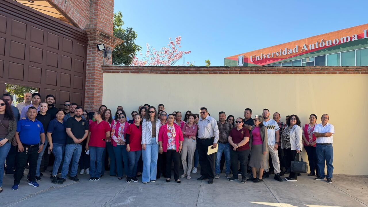 Trabajadores de UAIM para clases durante dos horas para exigir el recurso para aumento salarial