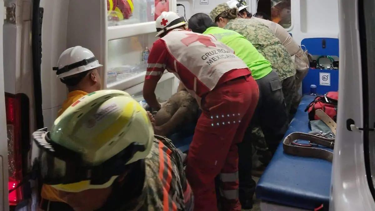 Reporta Secretaría de Salud alta médica de minero rescatado en Rosario