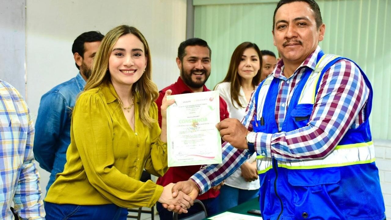 Clausura ICATSIN curso de diseño de sistemas fotovoltaicos residenciales en Los Mochis