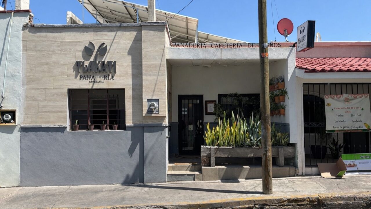 Tlakati: el rescate del origen del pan que creció hasta convertirse en cafetería y restaurante
