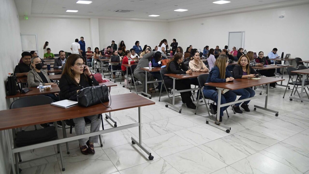 Bienestar Universitario capacita a docentes para institucionalizar la Cultura de Paz en Sinaloa