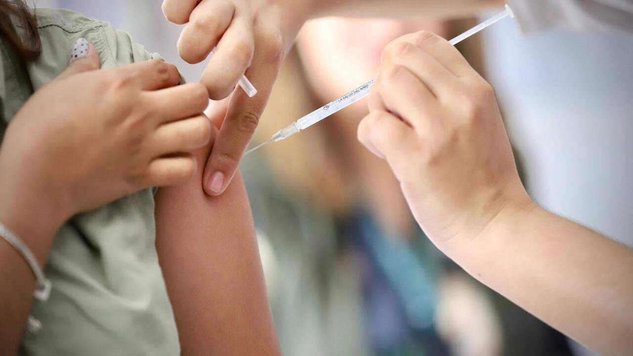 Sinaloa se posiciona en el tercer lugar a nivel nacional en vacunación contra influenza