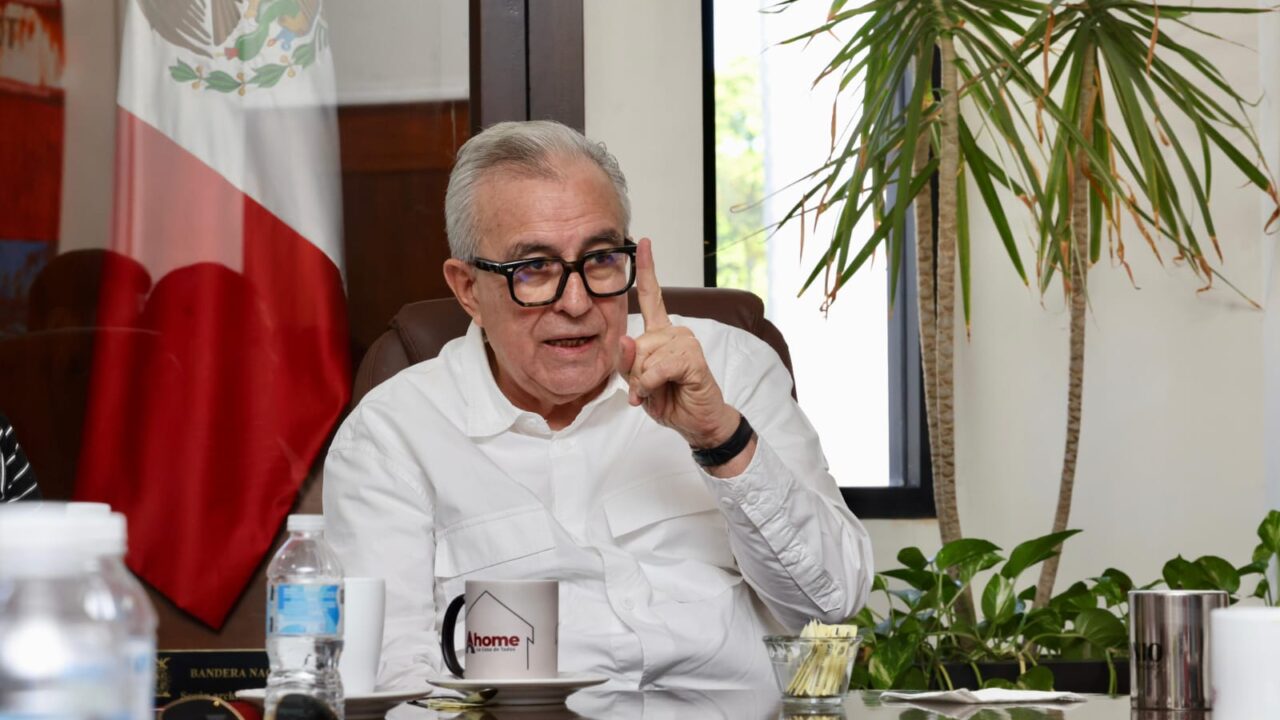 UIF bloquea cuentas de políticos sinaloenses tras señalamientos de EEUU