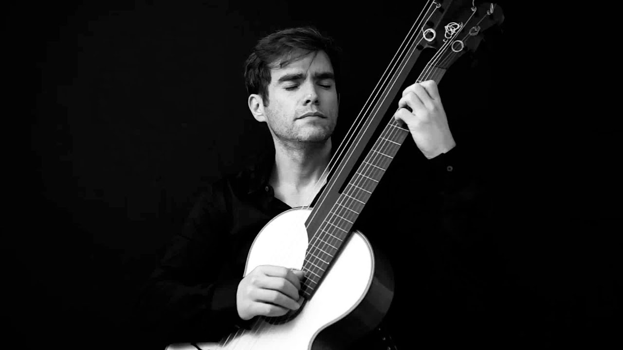 El guitarrista clásico Omán Kaminsky se presenta este viernes en el Socorro Astol