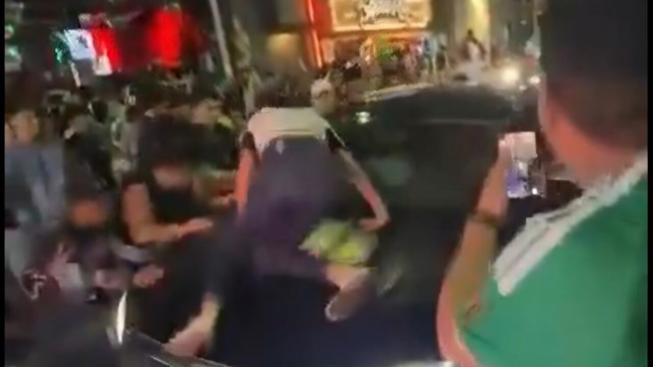 Celebraciones de aficionados fuera de control en todo México