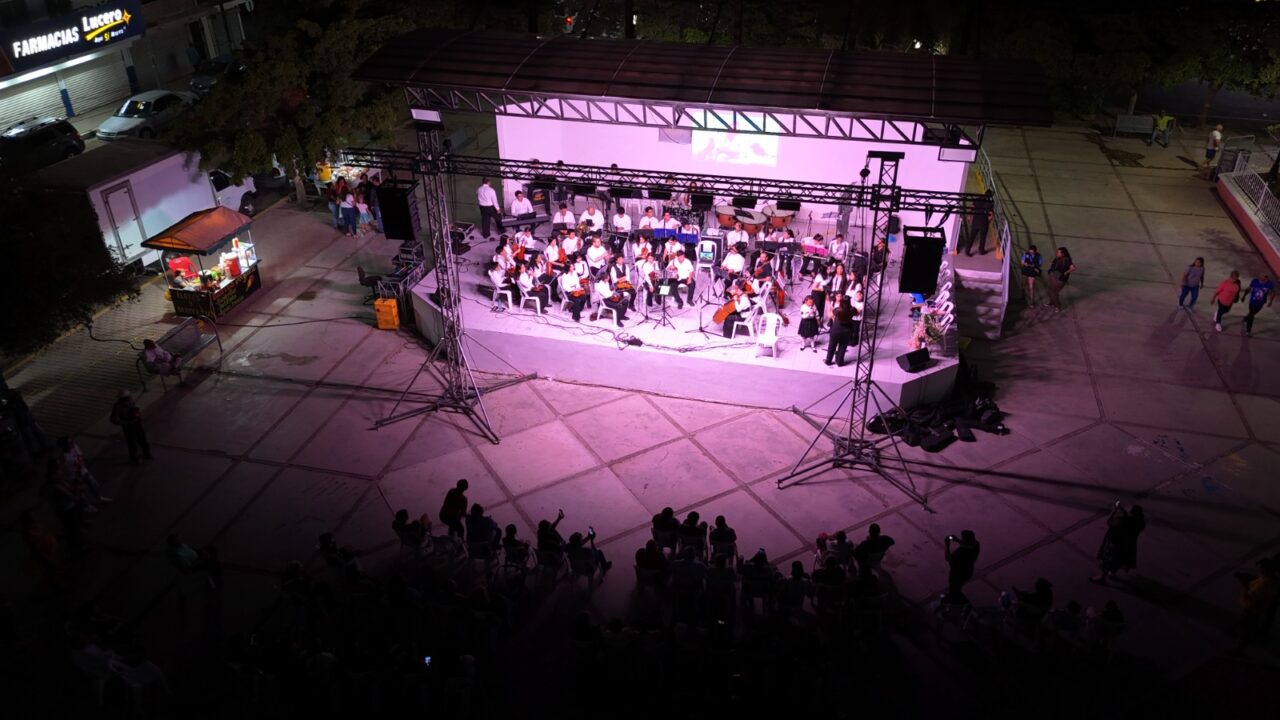 La Orquesta Sinfonica y Coro Infantil y Juvenil de Juan José Ríos cierra ciclo escolar con concierto