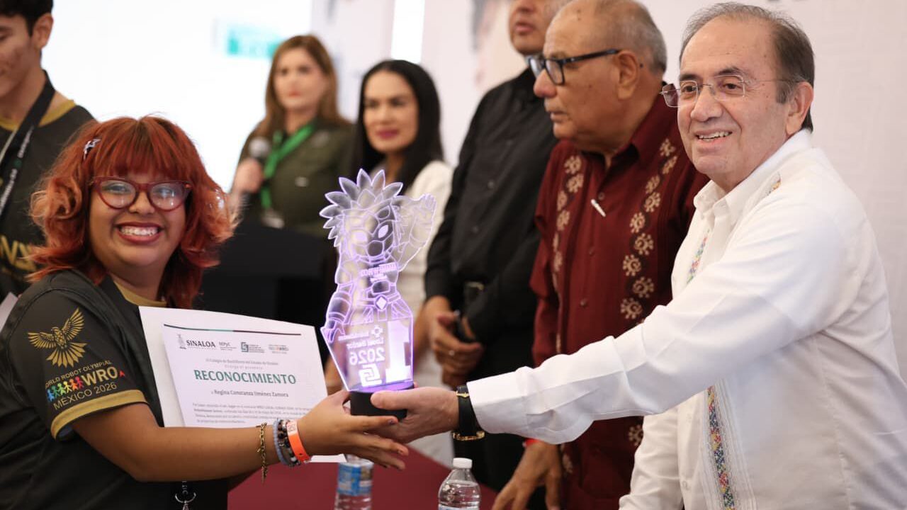 Alumnos de COBAES conquistan primeros lugares nacionales en robótica y llevarán talento sinaloense a China, Estados Unidos y Cancún