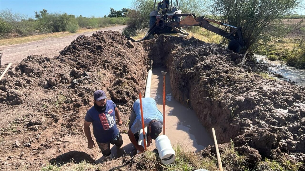 Avanzan trabajos de agua potable y alcantarillado en Juan José Ríos