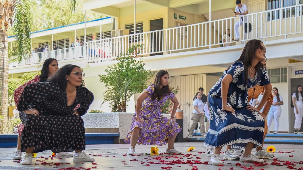 ¡Raíces y movimiento! El misticismo de Quetzalcóatl se hace presente en el FIUC, con el Taller de Danza Contemporánea de la Escuela de Artes José Limón