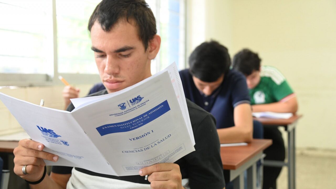 “Nos llena de orgullo apoyarlos”: Monitores universitarios, el rostro de la fraternidad en la UAS; infunden confianza y orgullo a los miles de aspirantes