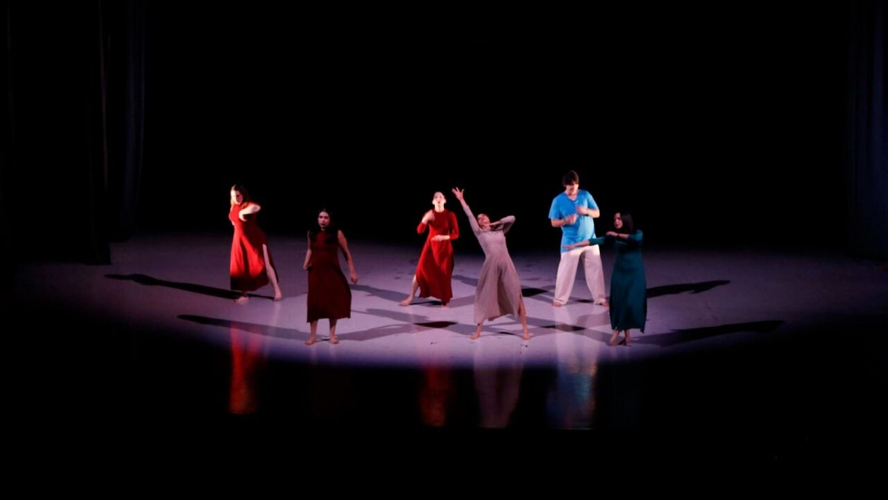 ¡La danza contemporánea como espejo social! El espectáculo “Alma” cautiva en el Festival Internacional Universitario de la Cultura UAS 2026