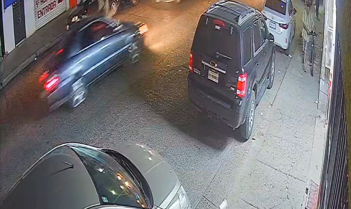 «Si pone en riesgo su vida»: Seguridad Pública sobre señora arrollada en la Texas