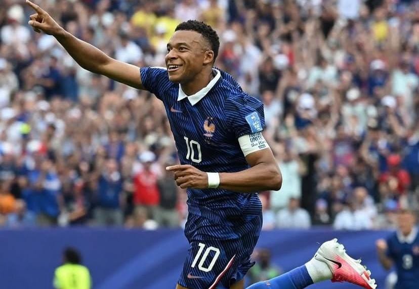 Escala polémica entre Kylian Mbappé y la senadora Celeste Amarilla