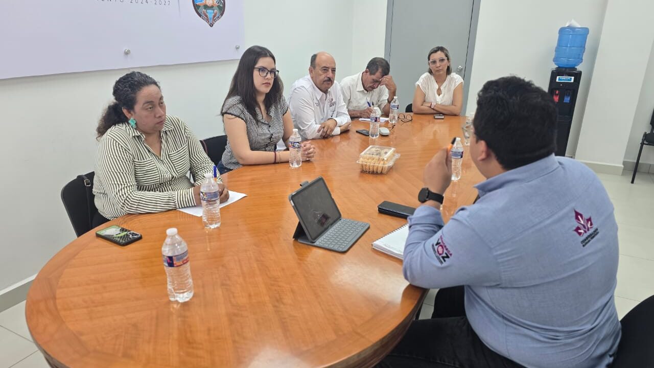 Ayuntamiento de Juan José Ríos da seguimiento a convenio con Congregación Mariana Trinitaria