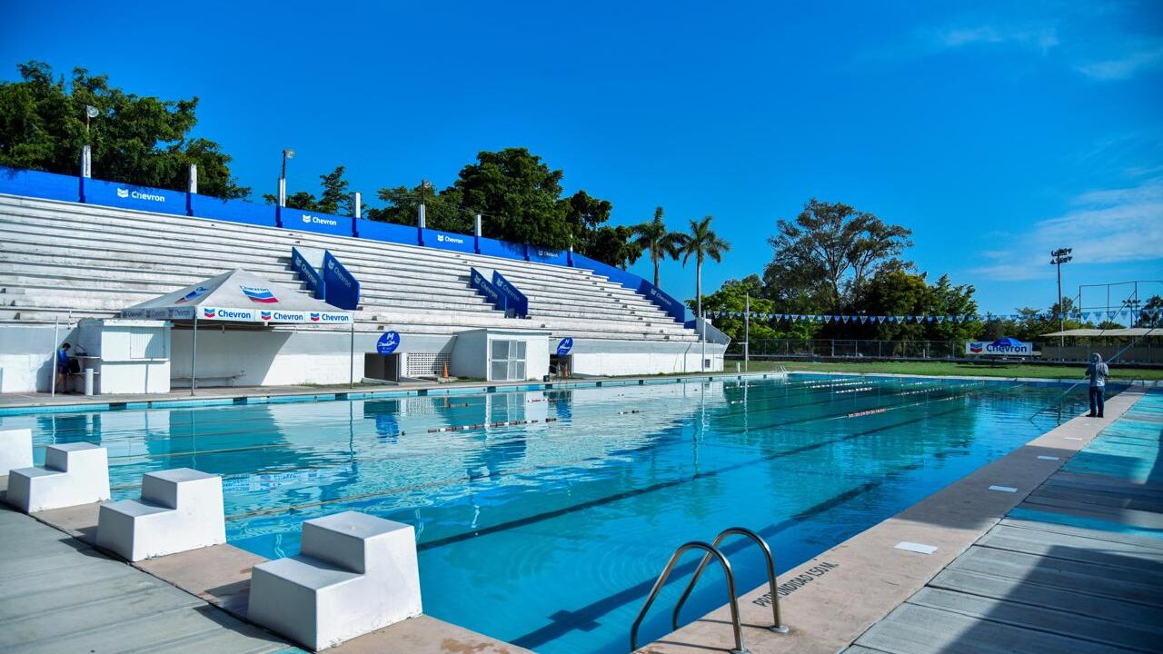 La alberca de la Cd. Deportiva está en óptimas condiciones y abierta: IMDA