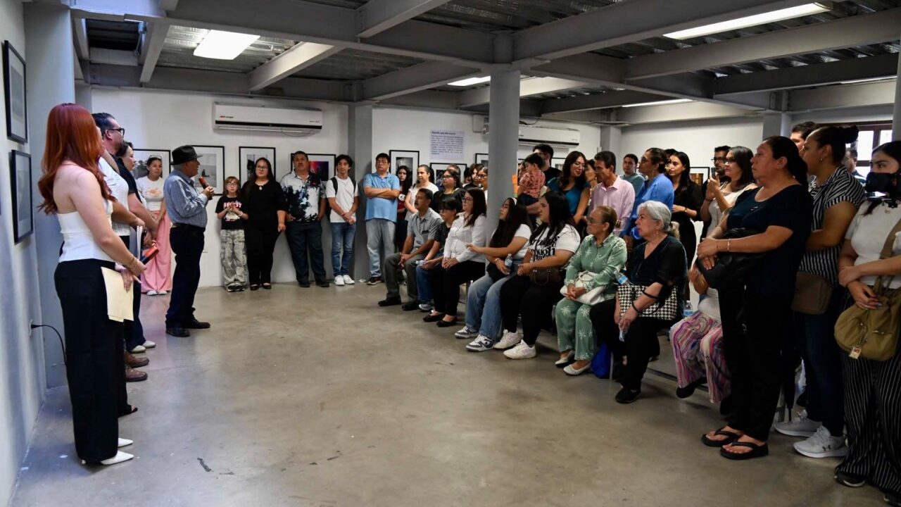 ¡Talento y resistencia! Estudiantes de Fotografía de la UAS capturan la cotidianidad de Culiacán en la muestra «La vida que insiste donde el sol quema»
