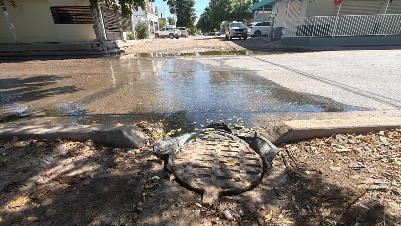 Vecinos de Praderas de Villa denuncian estancamiento de aguas negras