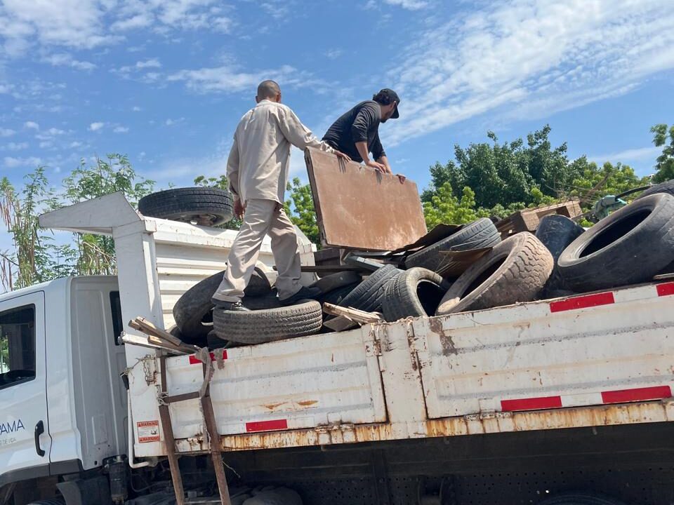 Salud Municipal lleva jornada de descacharrización a nueve colonias