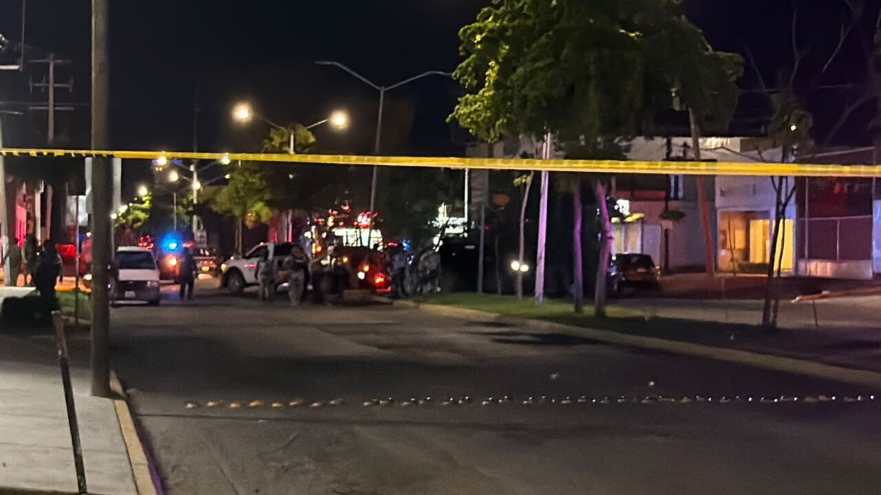 Ocho detenidos tras persecución y enfrentamiento en Los Mochis