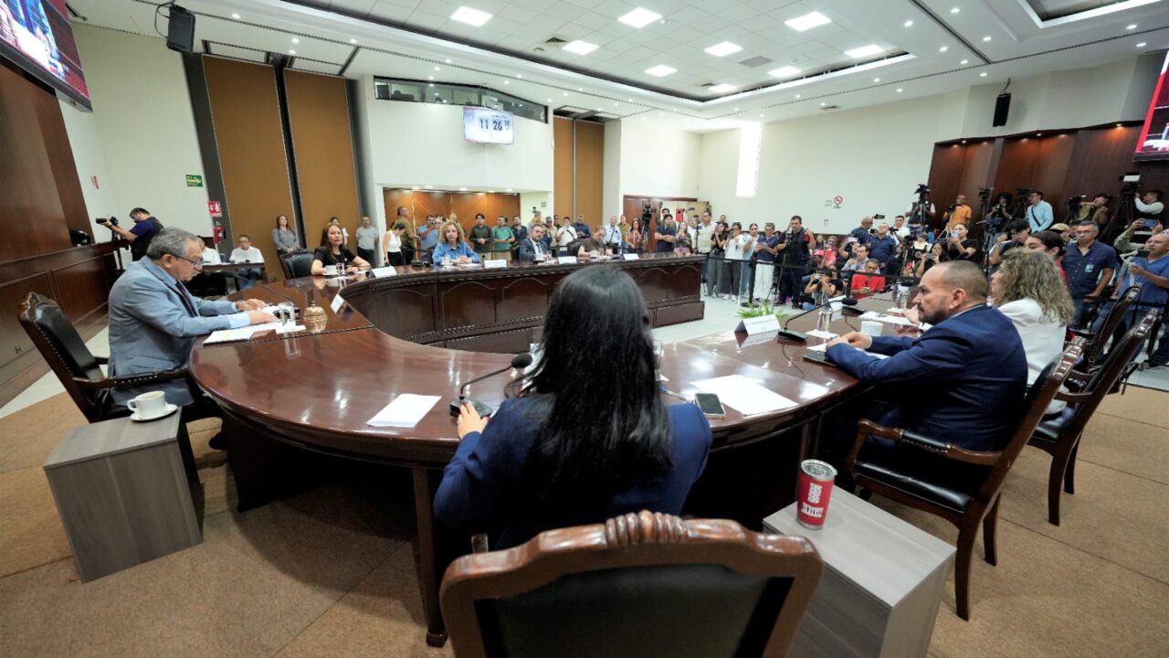 Aprueba Congreso nueva solicitud de licencia indefinida de Rubén Rocha