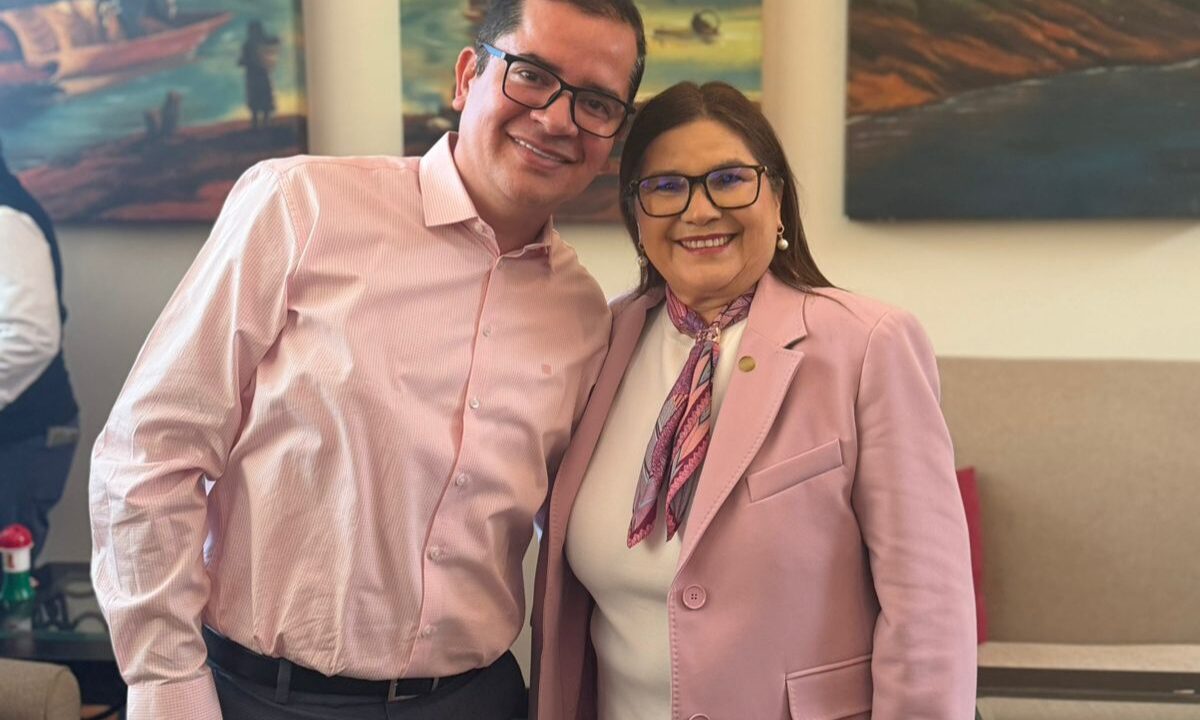 Ariel Aguilar destaca trayectoria de Imelda Castro