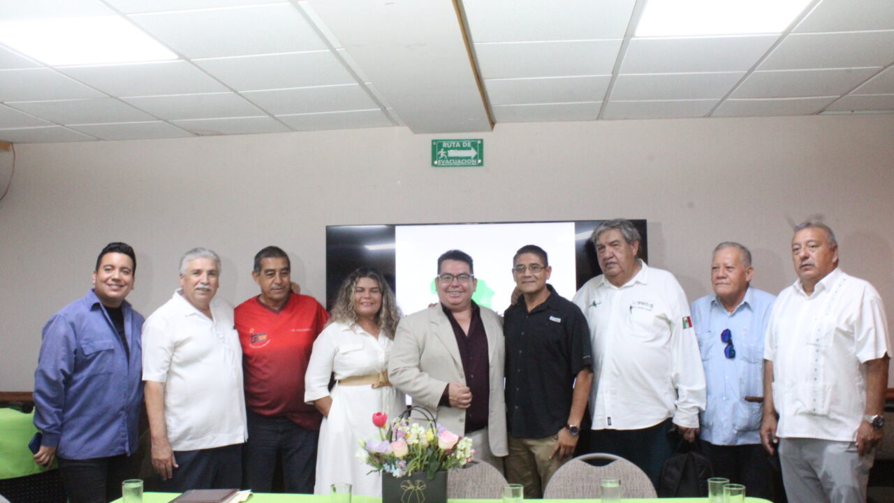 Luis Bojórquez asume presidencia de la Asociación de Periodistas Independientes en Sinaloa.
