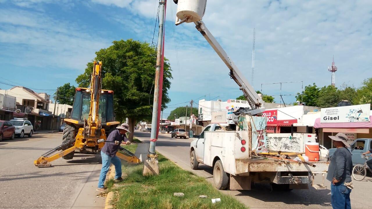 Dirección de Alumbrado Público mantiene atención permanente a reportes ciudadanos en Juan José Ríos