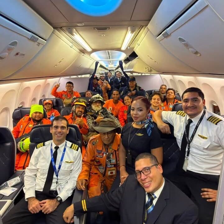 Topos Azteca llegan a Colombia para sumarse a las labores de rescate tras el devastador sismo de magnitud 7.4