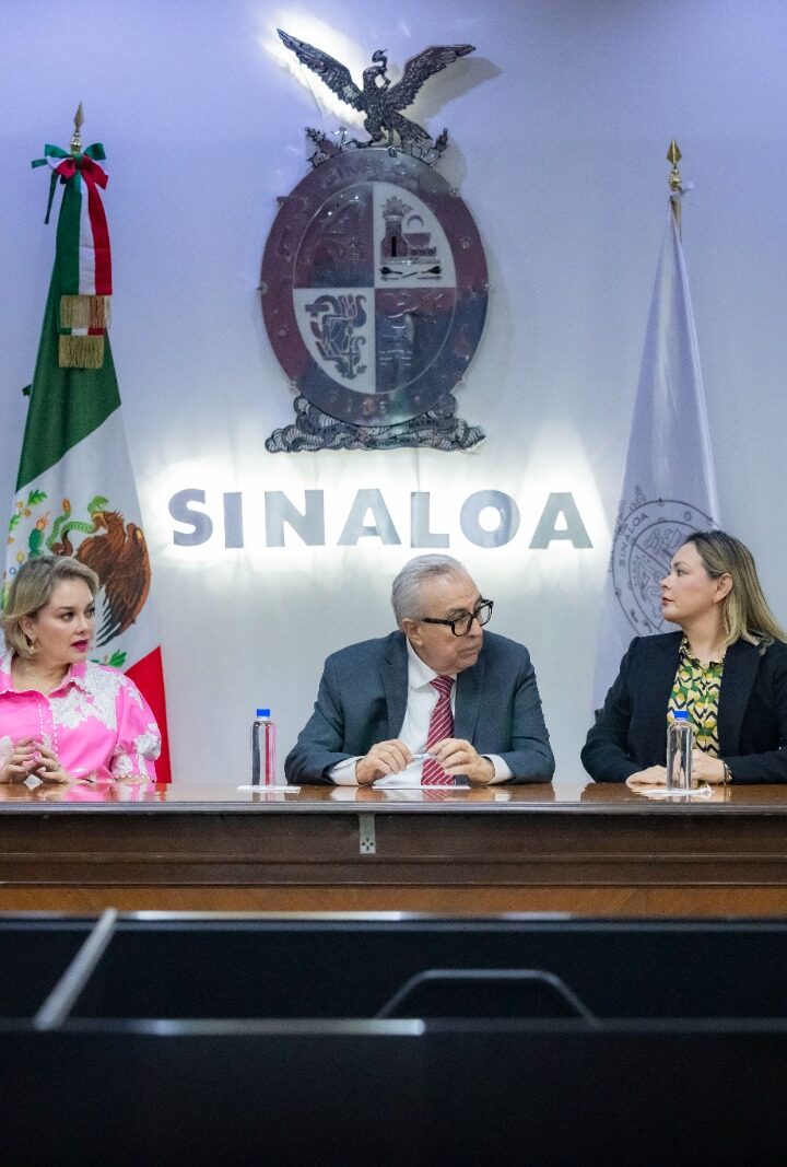 Gobernador Rocha Moya se reincorporó a sus funciones