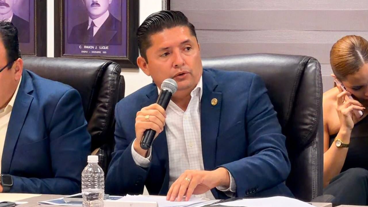 Apagones golpean a familias de Ahome; César Gerardo exige respuestas a CFE