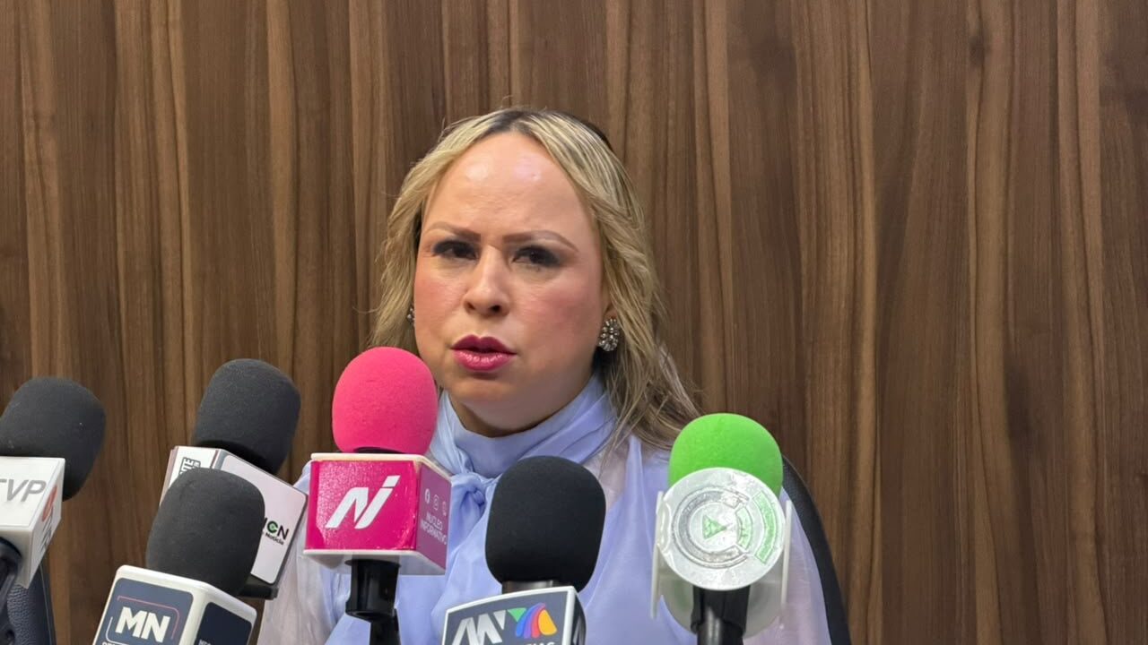 AMMJE respalda prohibición de celulares en planteles educativos