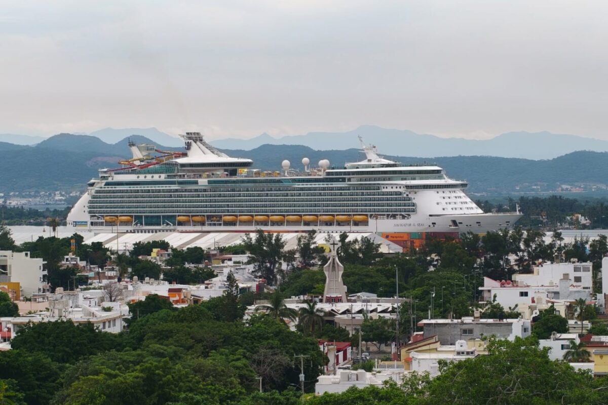 Recibe Mazatlán a más de 3,600 cruceristas este lunes