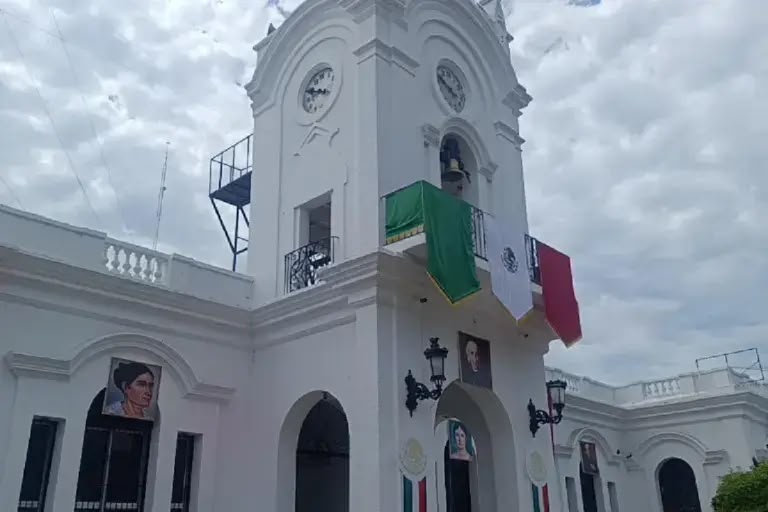 Escuinapa da marcha atrás y sí realizará el Grito de Independencia pese a hechos violentos