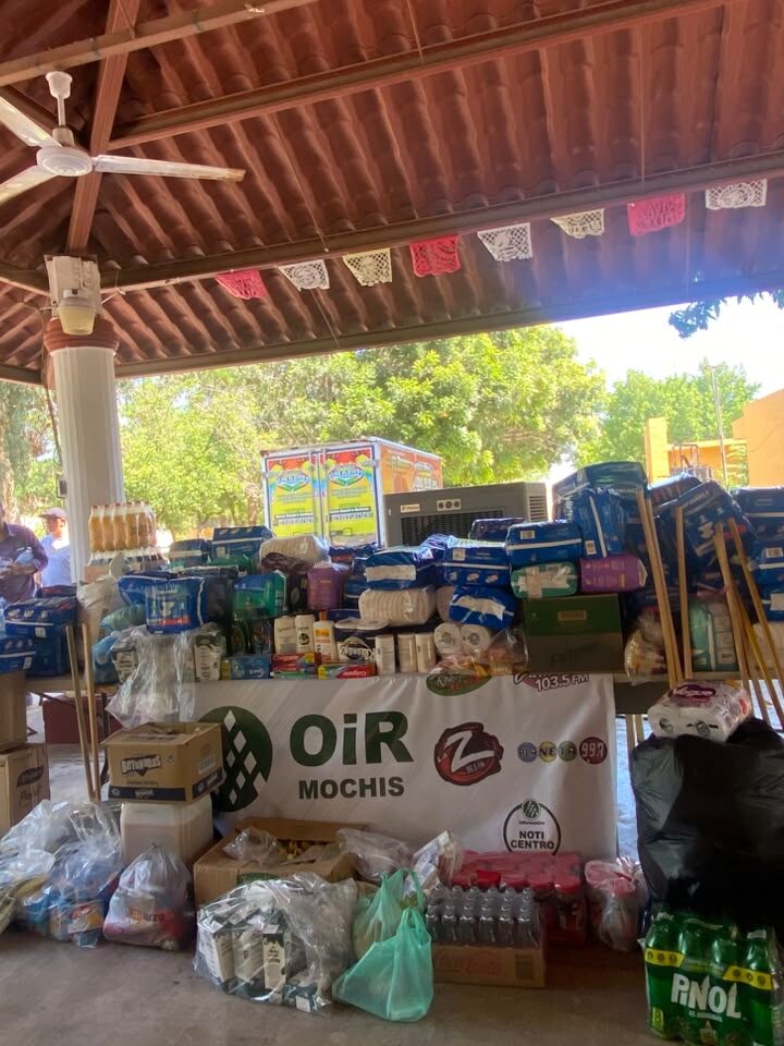 Adultos mayores de Albergue Santa Rosa reciben donaciones por parte de OCUS