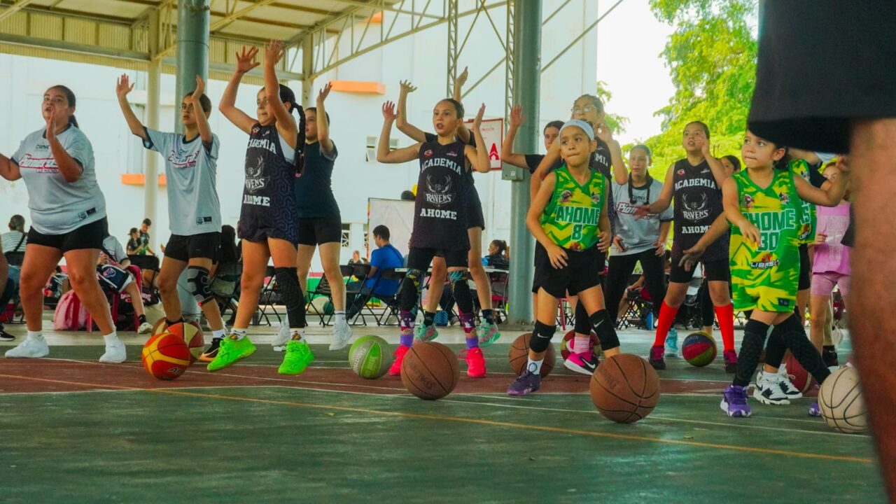 Se vive en Los Mochis exitosa clase nacional de Básquetbol
